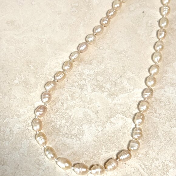Pale Pink Freshwater Pearl Necklace, Hand Knotted Pearl Necklace - Picture 4 of 9